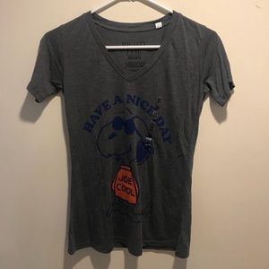 Peanuts snoopy v neck